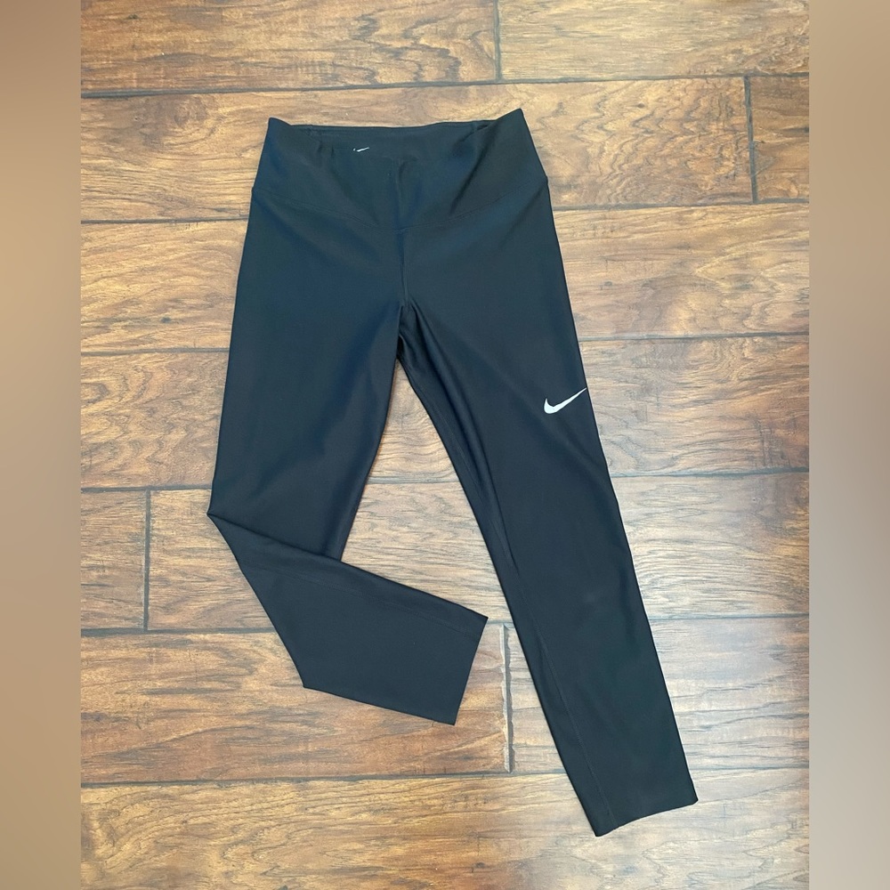 Nike cropped leggings